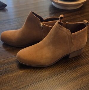 Toms Deia Caramel Suede Ankle Booties 8.5 NEW
